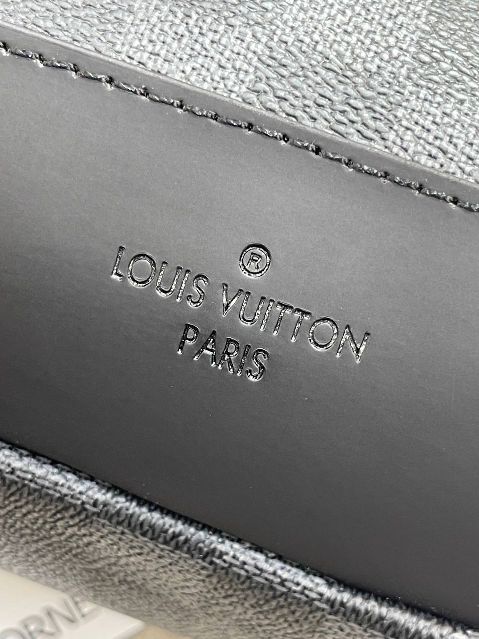Сумка Louis Vuitton Avenue — фото 9
