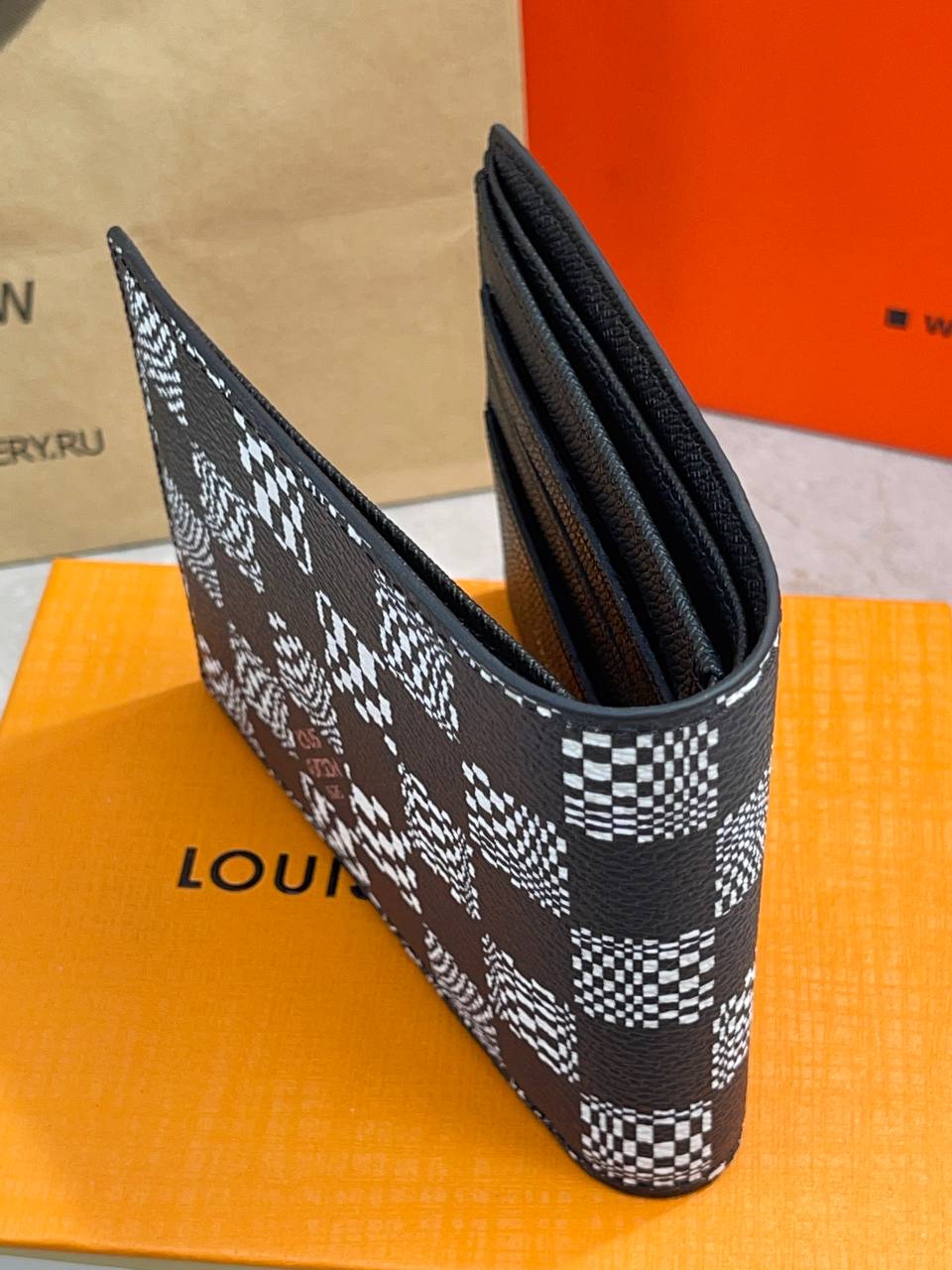 Кошелёк Louis Vuitton — фото 6