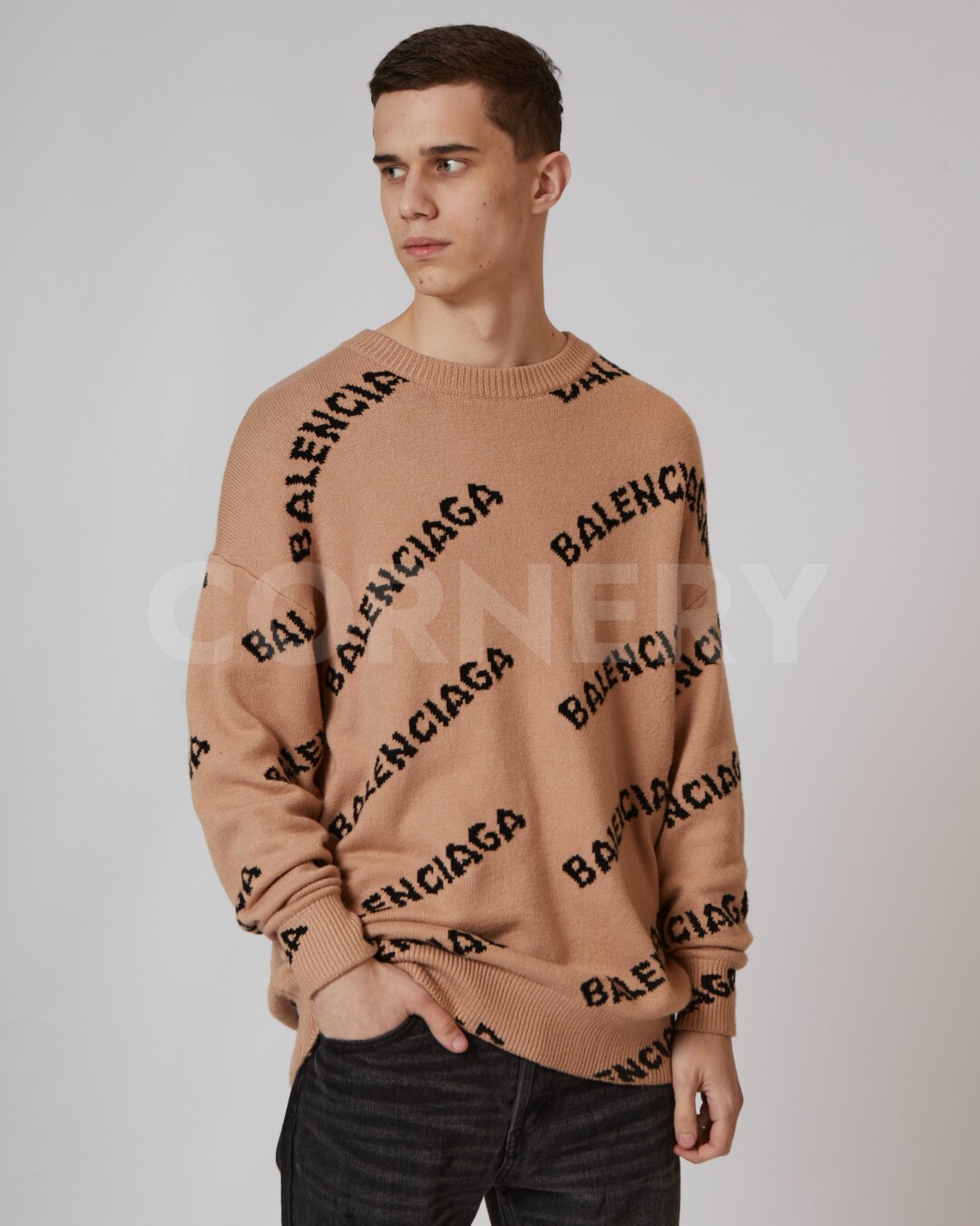 Свитер Balenciaga — изображение 3