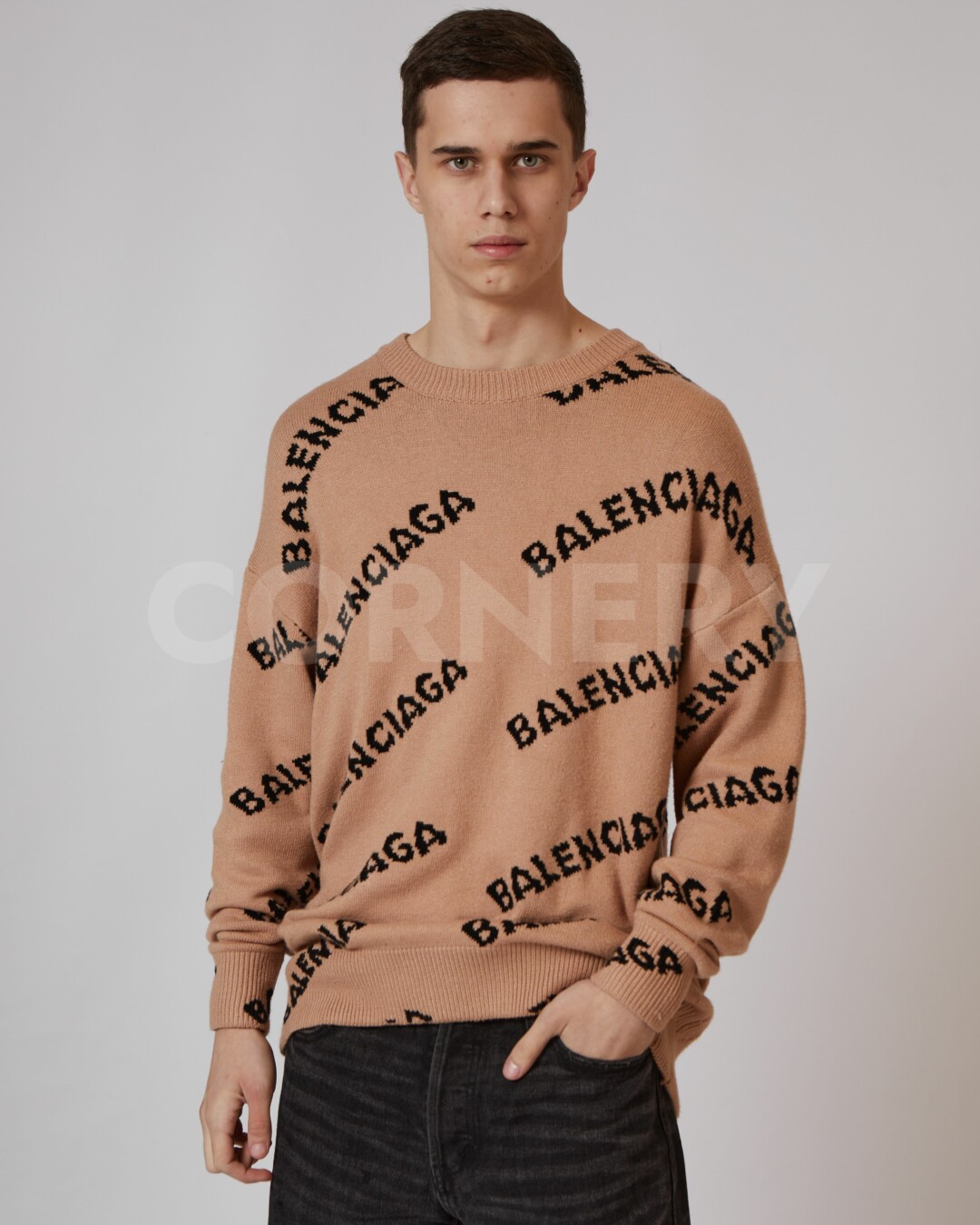 Свитер Balenciaga