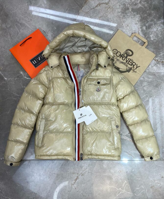 Пуховик Moncler