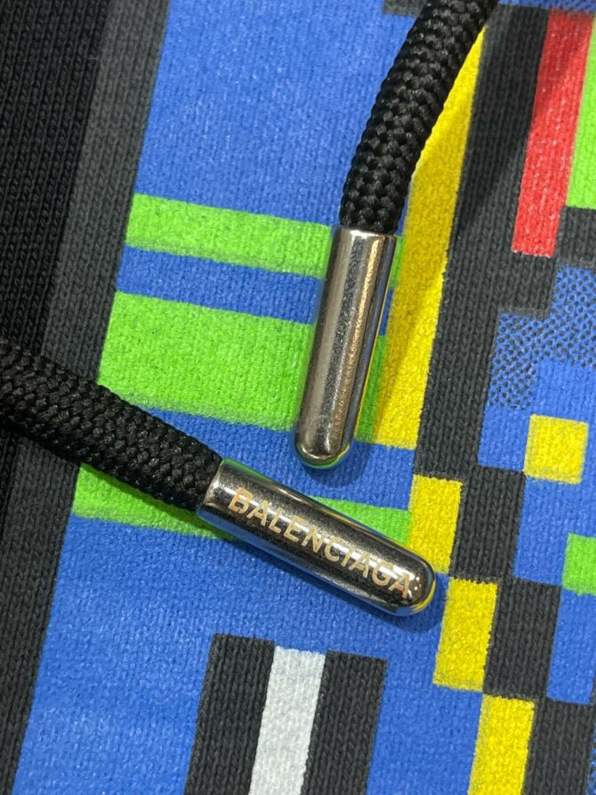 Худи Balenciaga — изображение 6