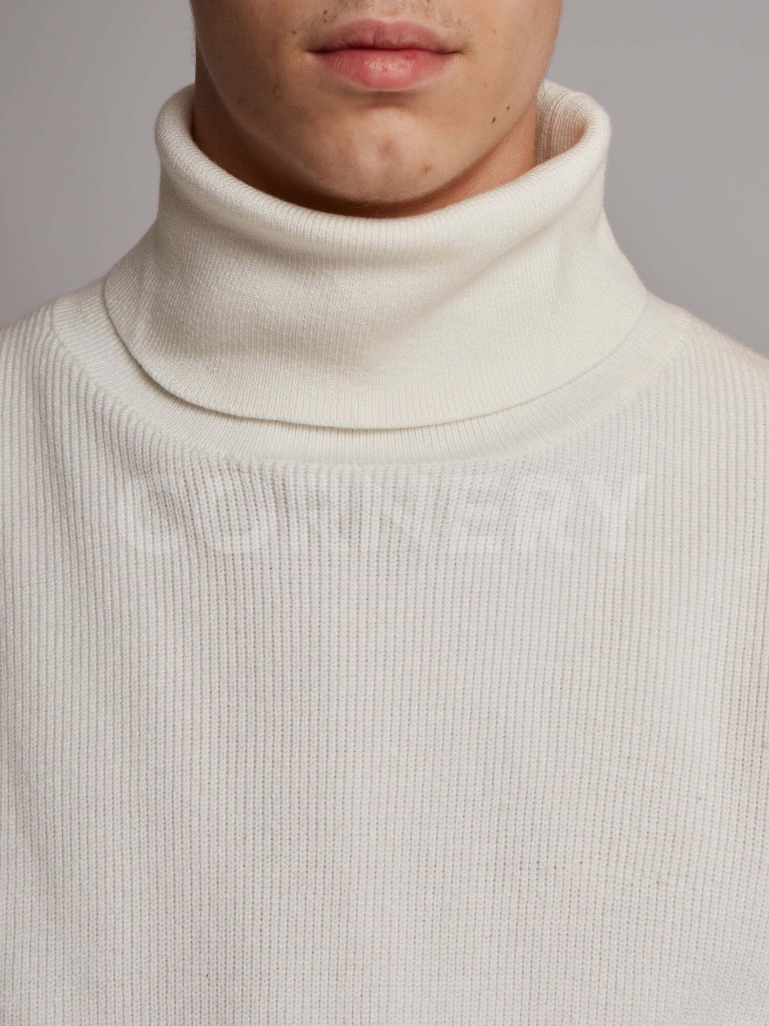 Свитер Stone Island — фото 9