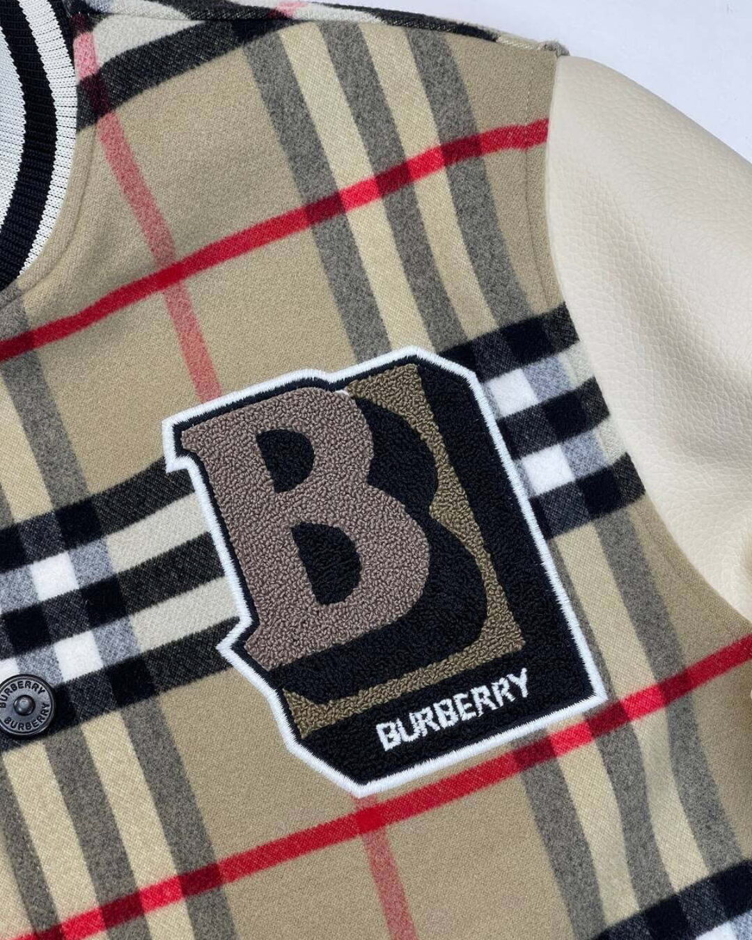 Бомбер Burberry — изображение 4