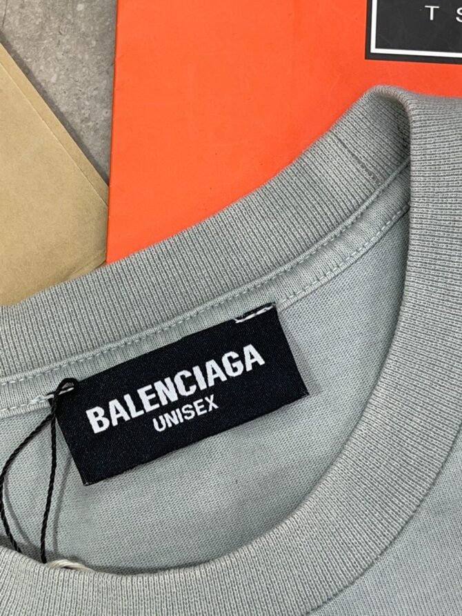 Футболка Balenciaga — изображение 6