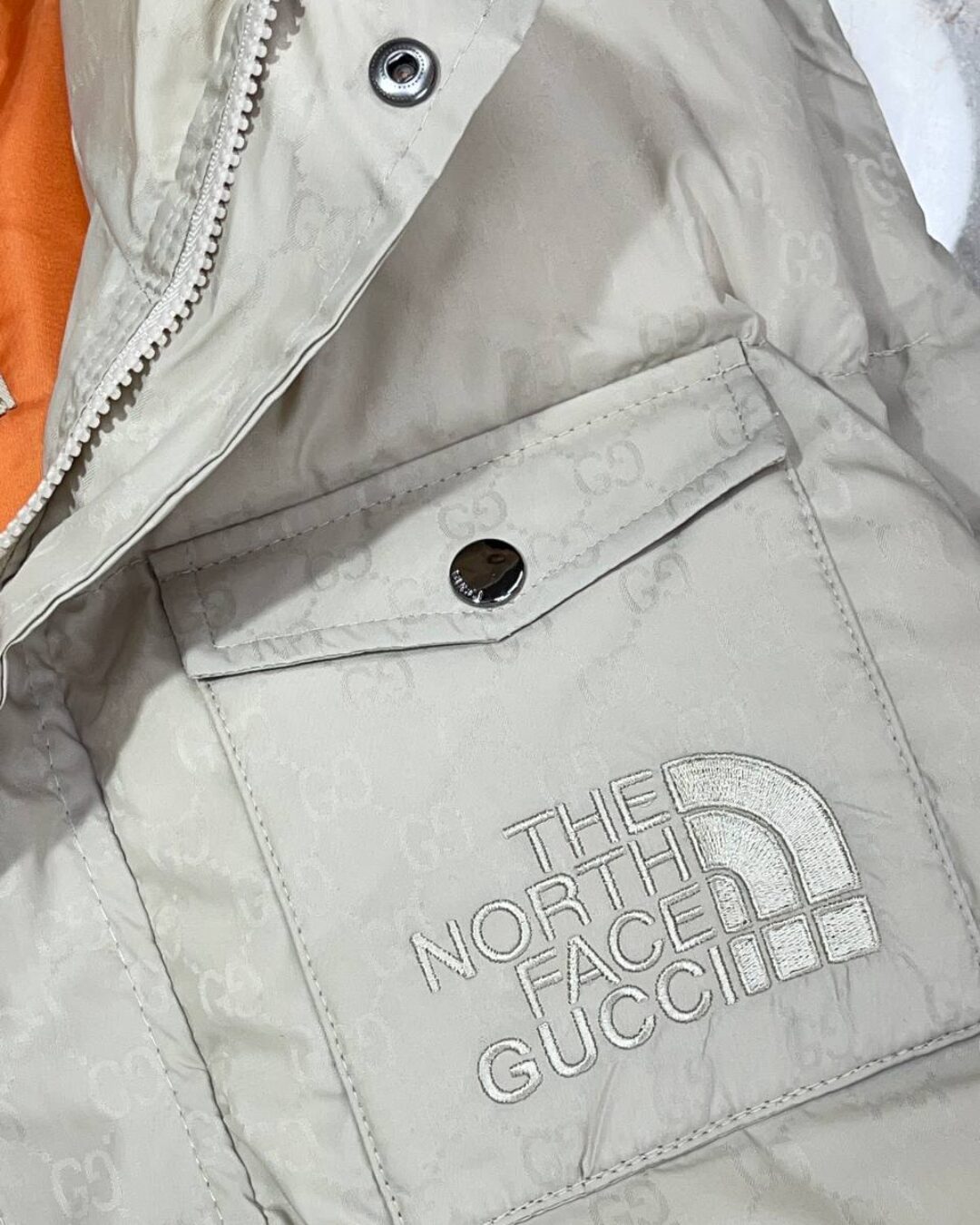 Жилет The North Face x Gucci — изображение 4