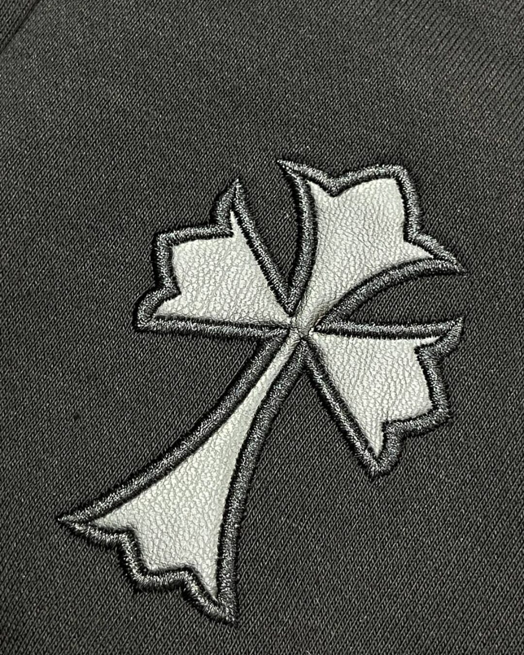 Спортивные штаны Chrome Hearts — изображение 4
