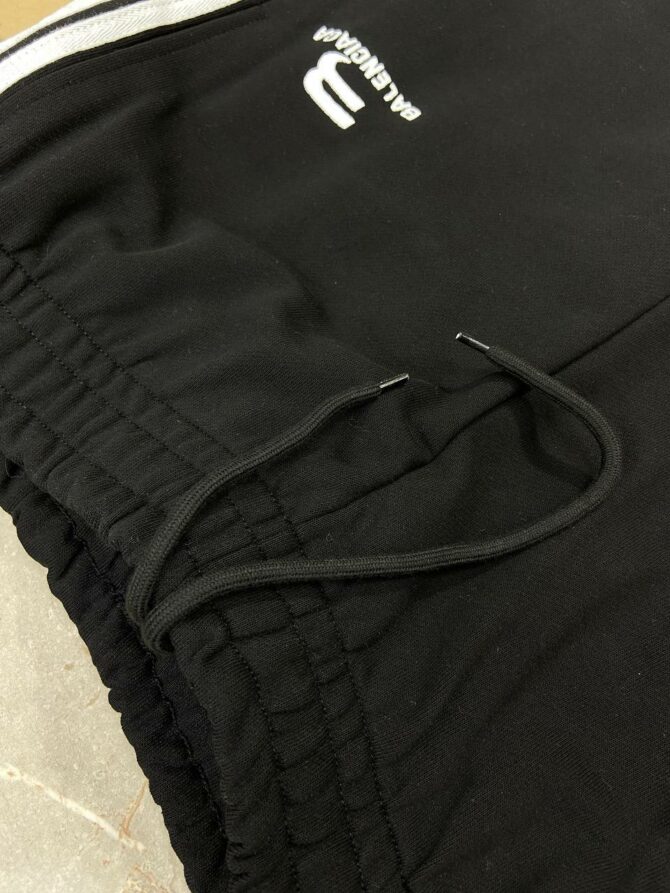 Спортивные Штаны Balenciaga x Adidas — изображение 7