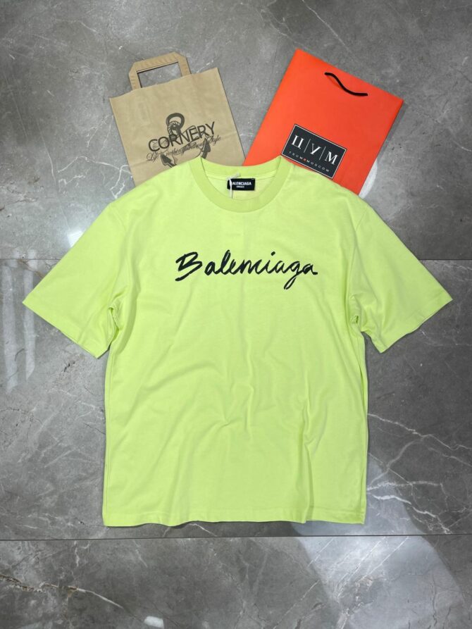 Футболка Balenciaga
