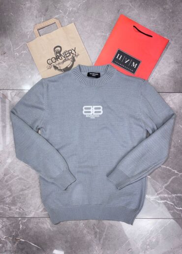 Свитер Balenciaga
