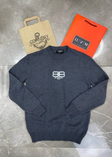 Свитер Balenciaga