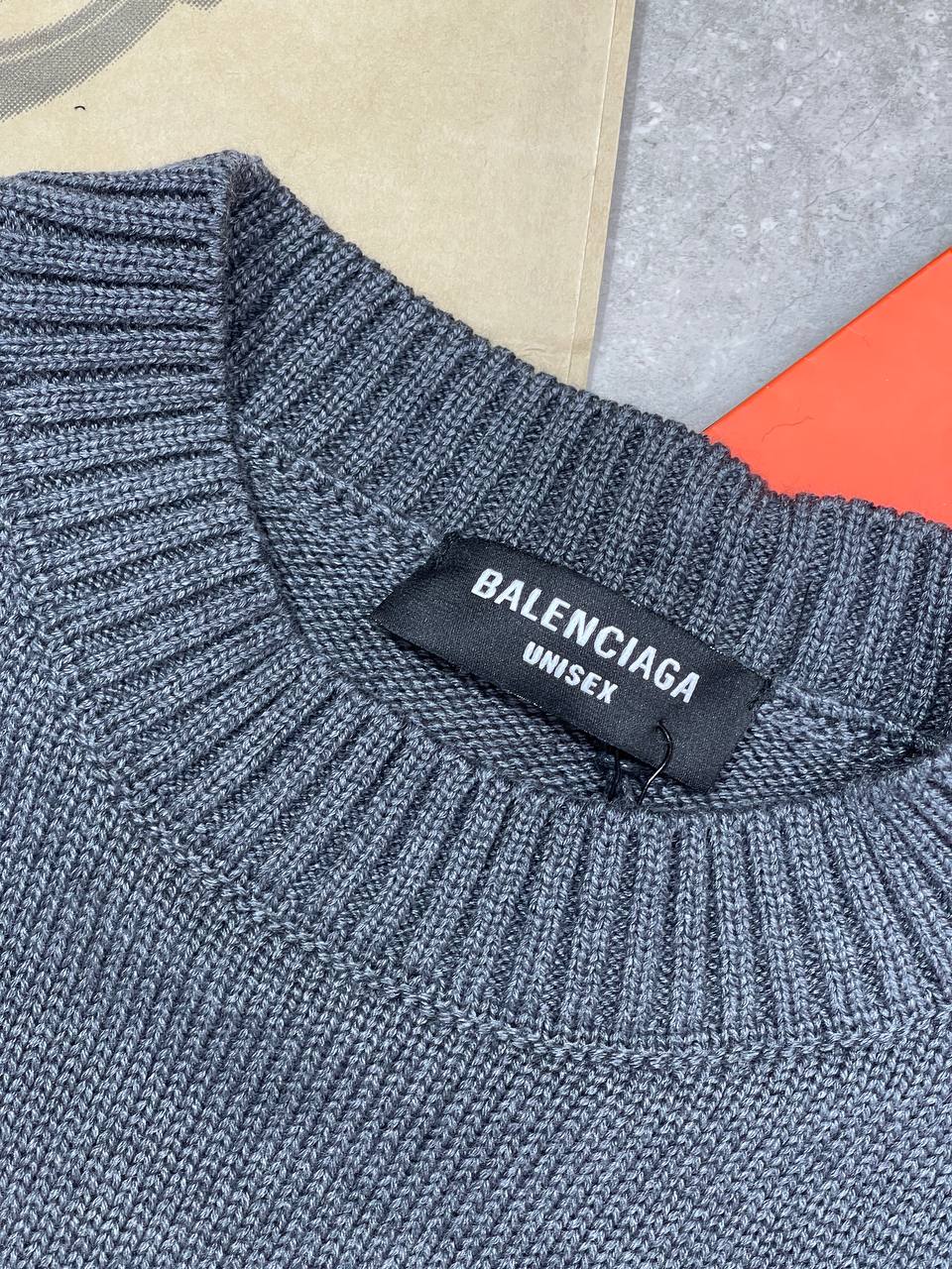 Свитер Balenciaga — фото 5