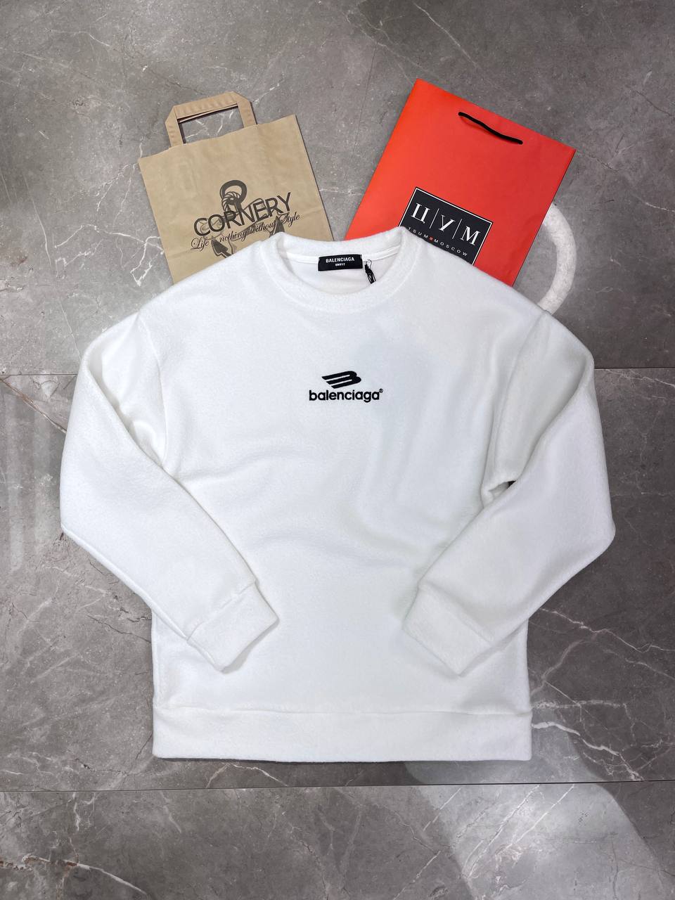 Кофта Balenciaga