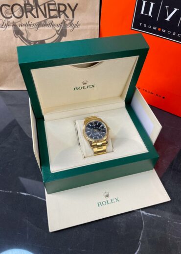 Часы Rolex Sky-Dweller