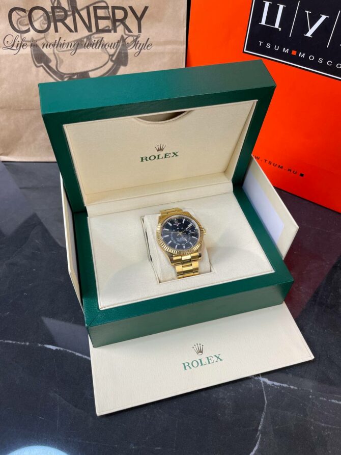Часы Rolex Sky-Dweller
