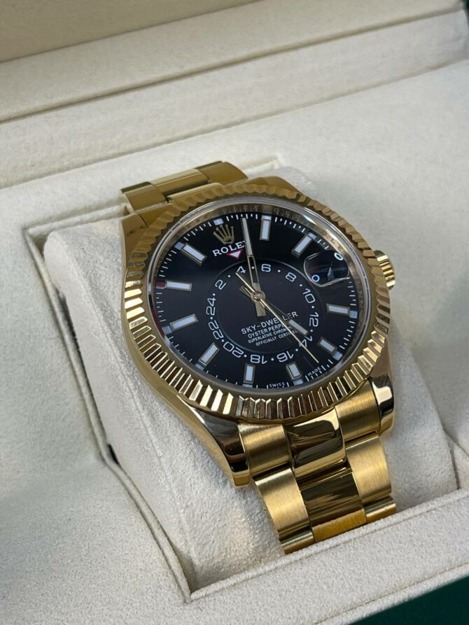Часы Rolex Sky-Dweller — изображение 3