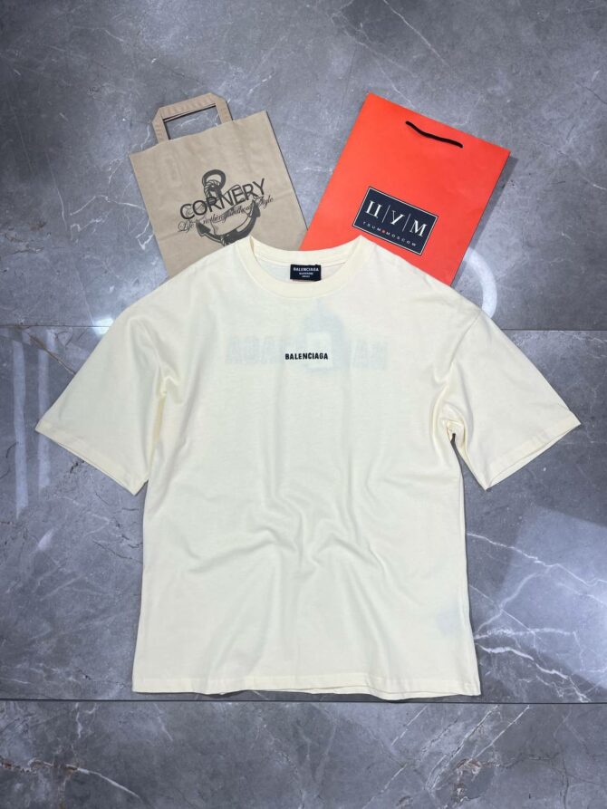 Футболка Balenciaga