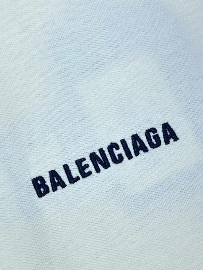 Футболка Balenciaga — изображение 3