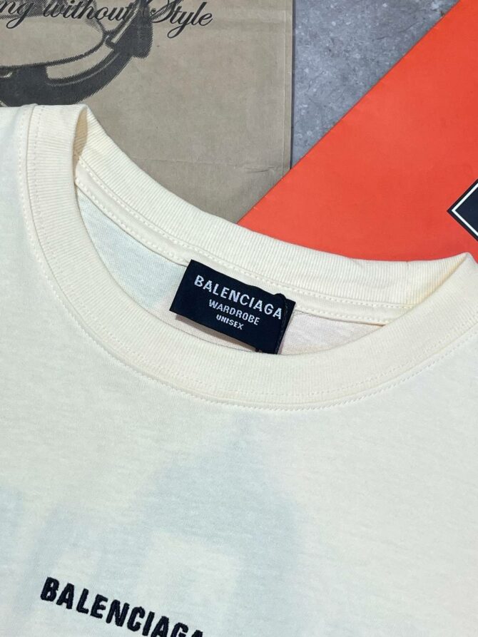 Футболка Balenciaga — изображение 8