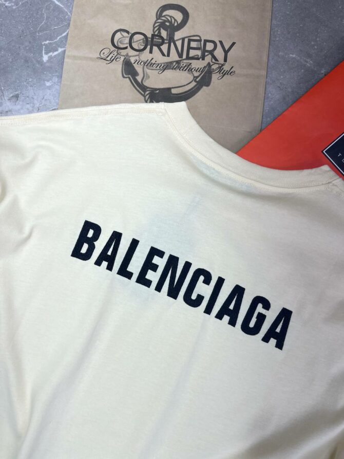 Футболка Balenciaga — изображение 9