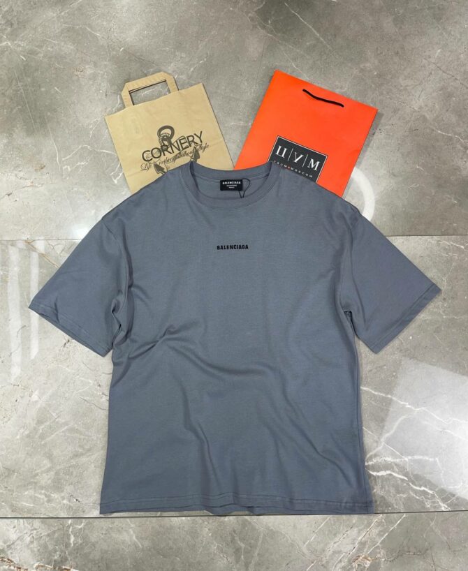 Футболка Balenciaga