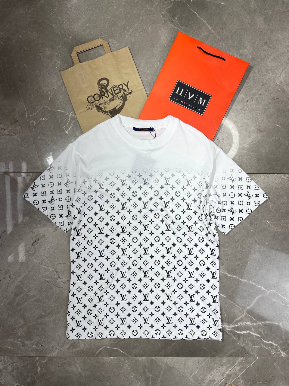 Футболка Louis Vuitton — фото 1
