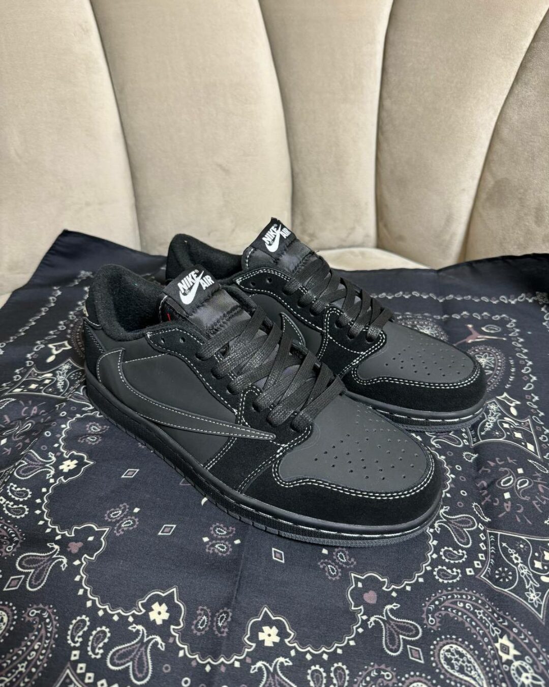 Кеды Travis Scott X Air Jordan 1 Low OG SP Black Phantom