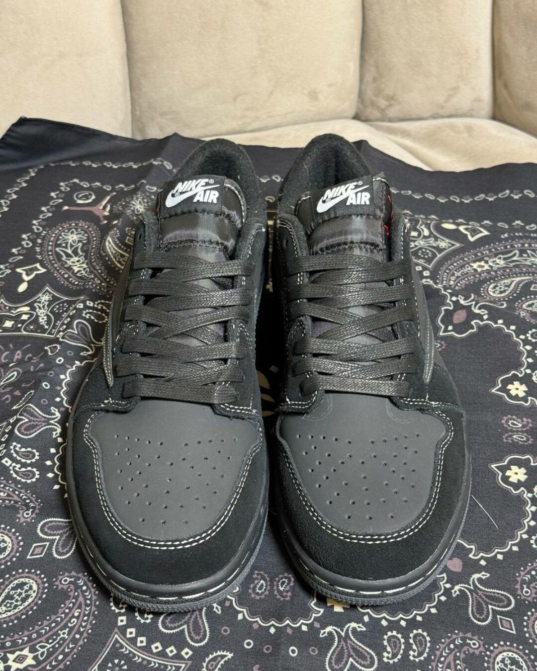 Кеды Travis Scott X Air Jordan 1 Low OG SP Black Phantom — изображение 4