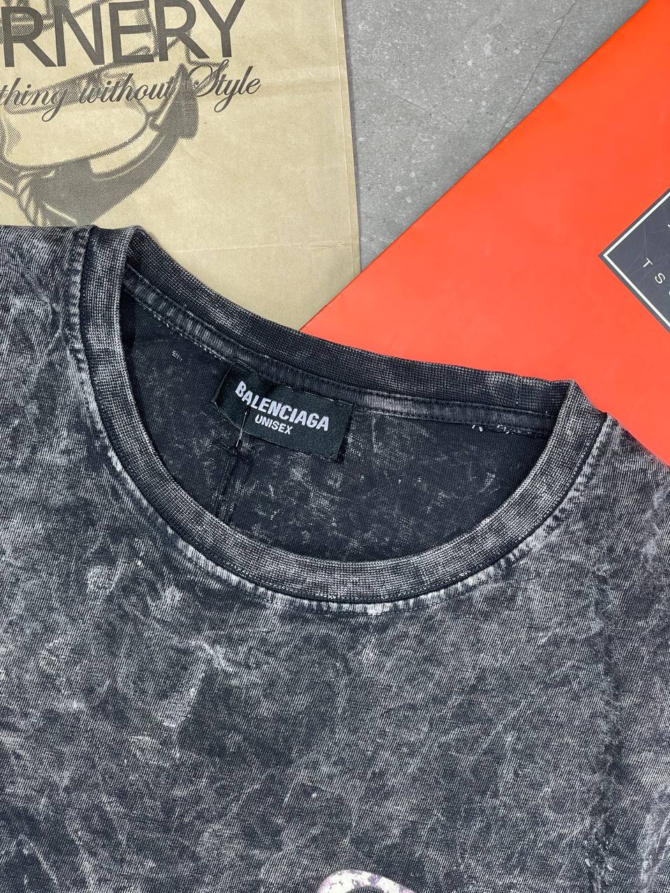 Футболка Balenciaga — фото 7