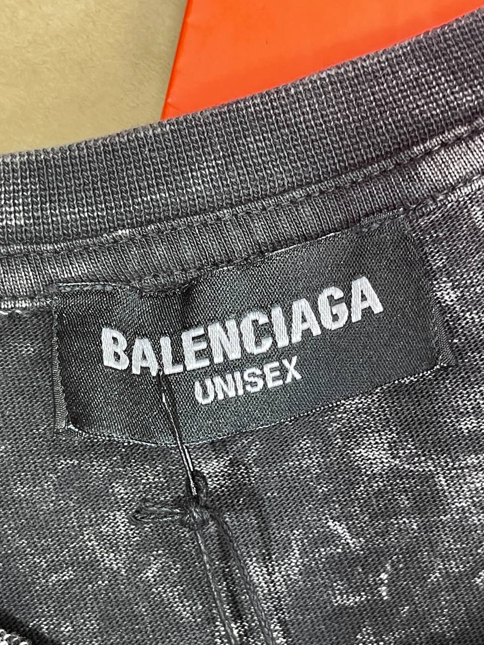 Футболка Balenciaga — фото 5