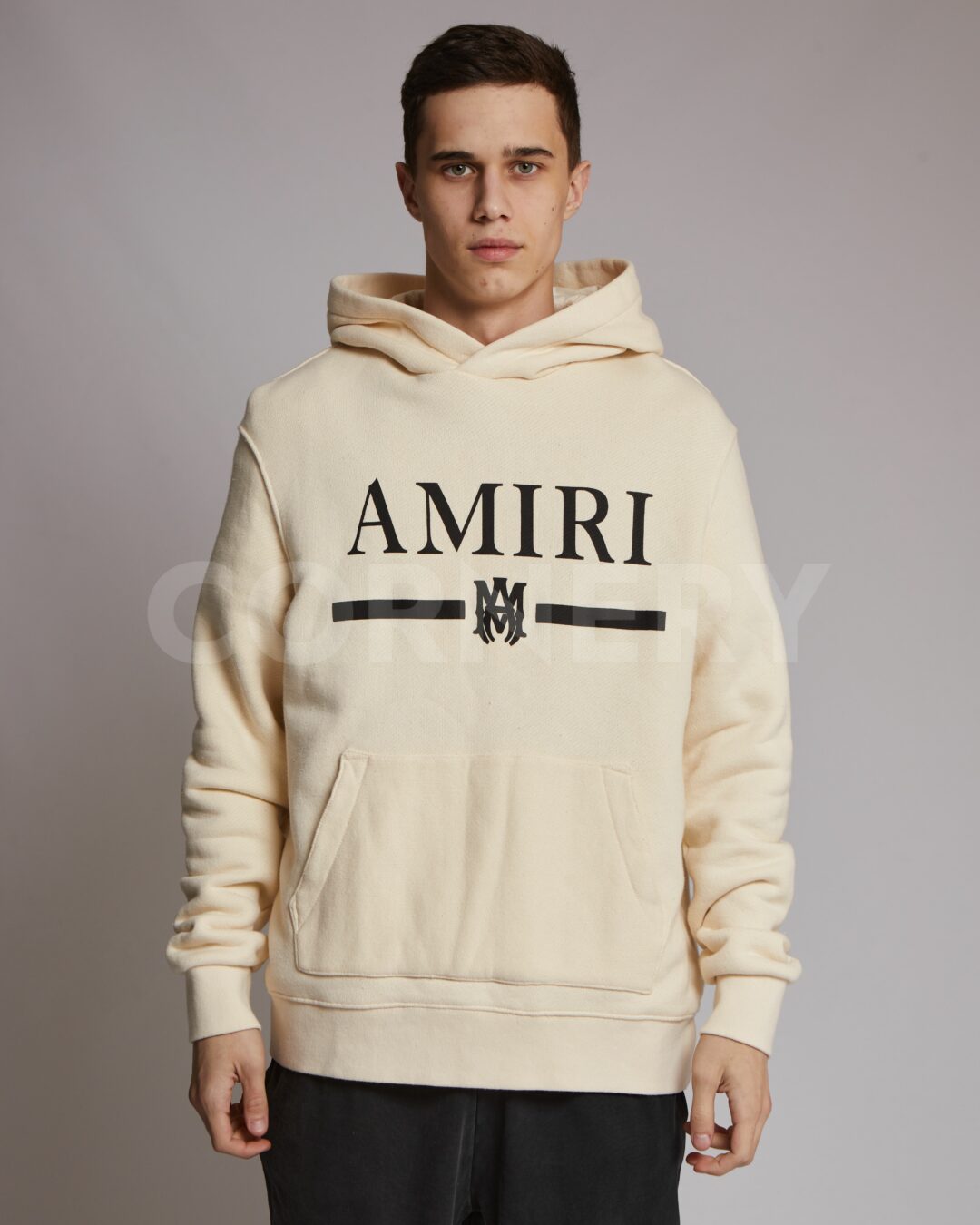 Худи Amiri
