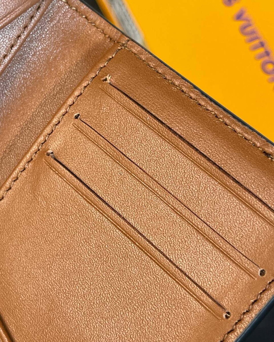 Картхолдер Louis Vuitton — изображение 6