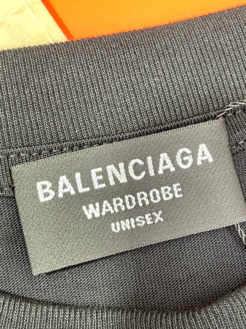 Футболка Balenciaga — фото 5