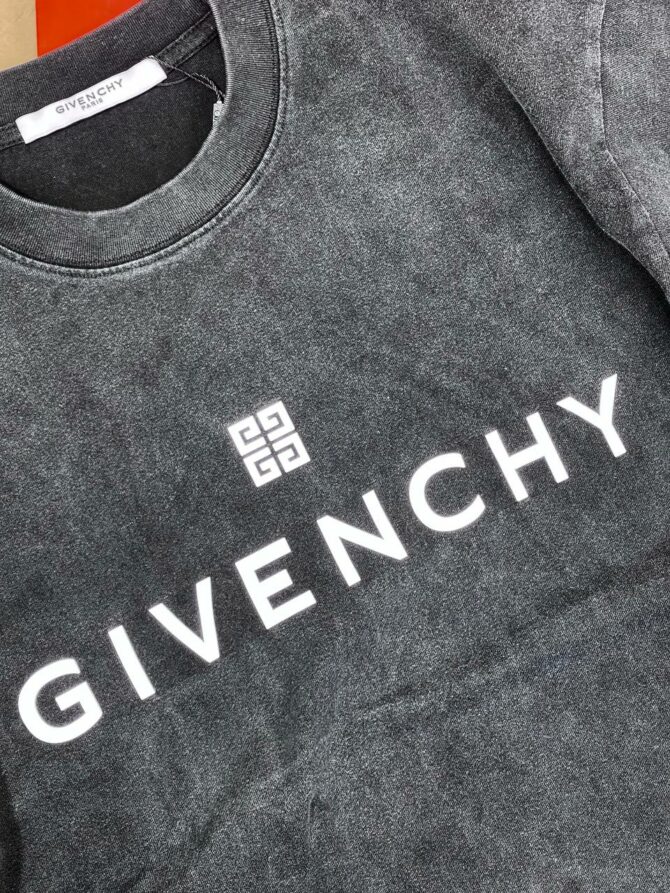 Футболка Givenchy — изображение 9