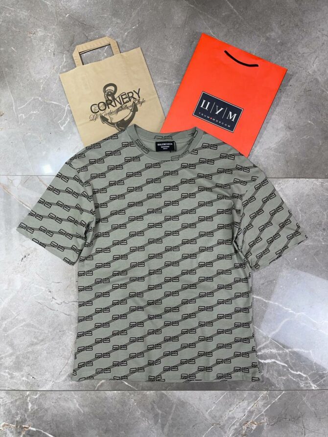 Футболка Balenciaga