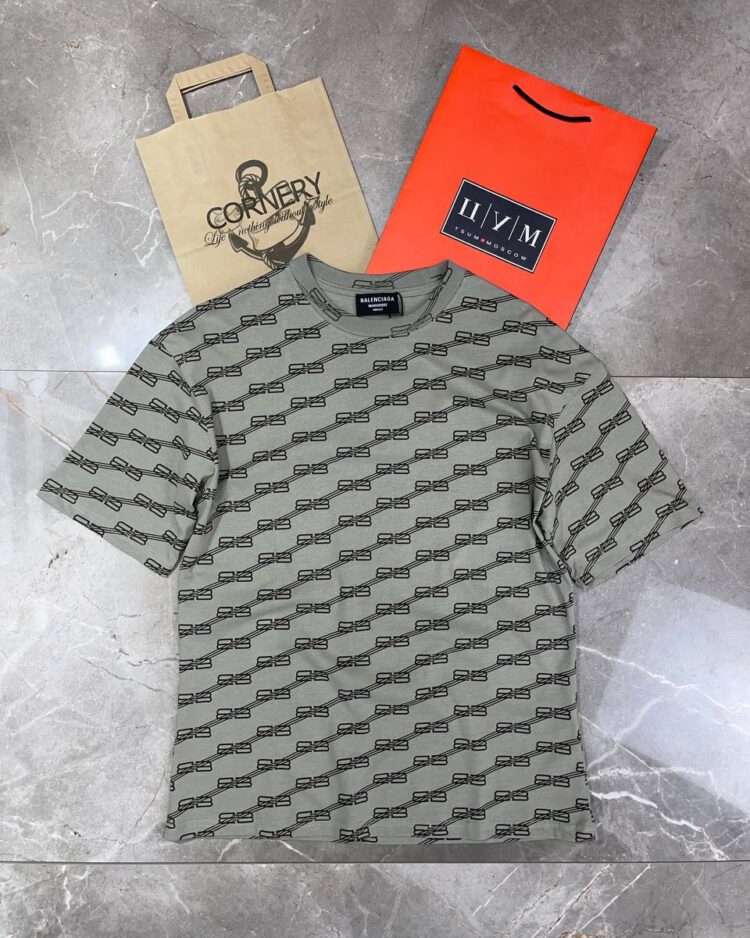 Футболка Balenciaga — фото 1