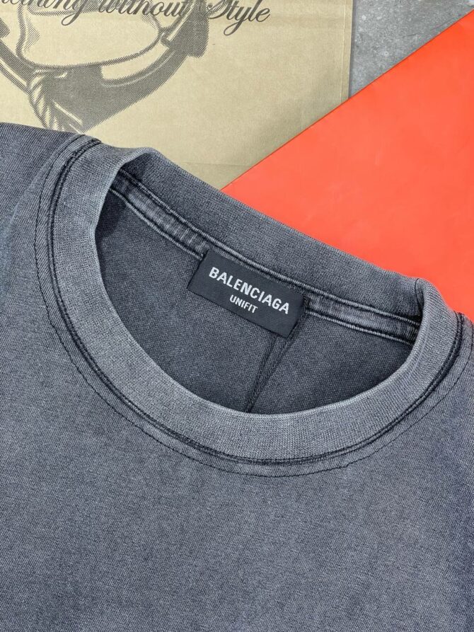 Футболка Balenciaga — изображение 5