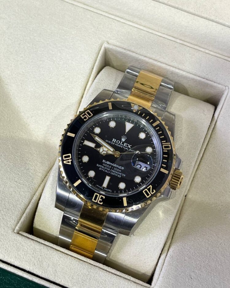 Часы Rolex Submariner Date — фото 3