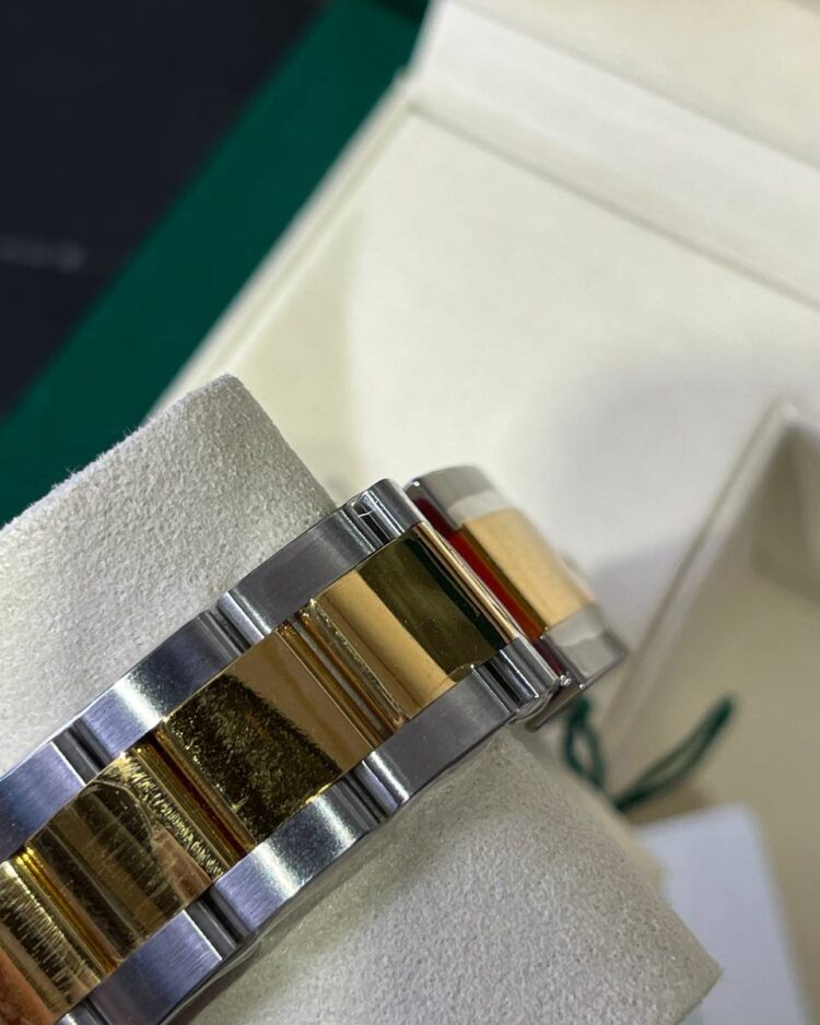 Часы Rolex Submariner Date — фото 8