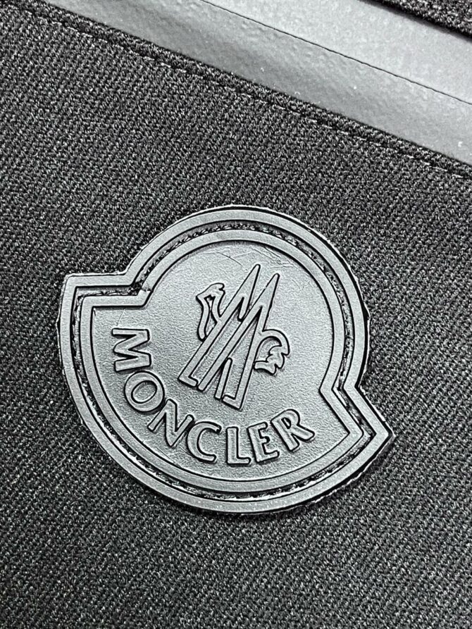 Штаны Moncler — изображение 6