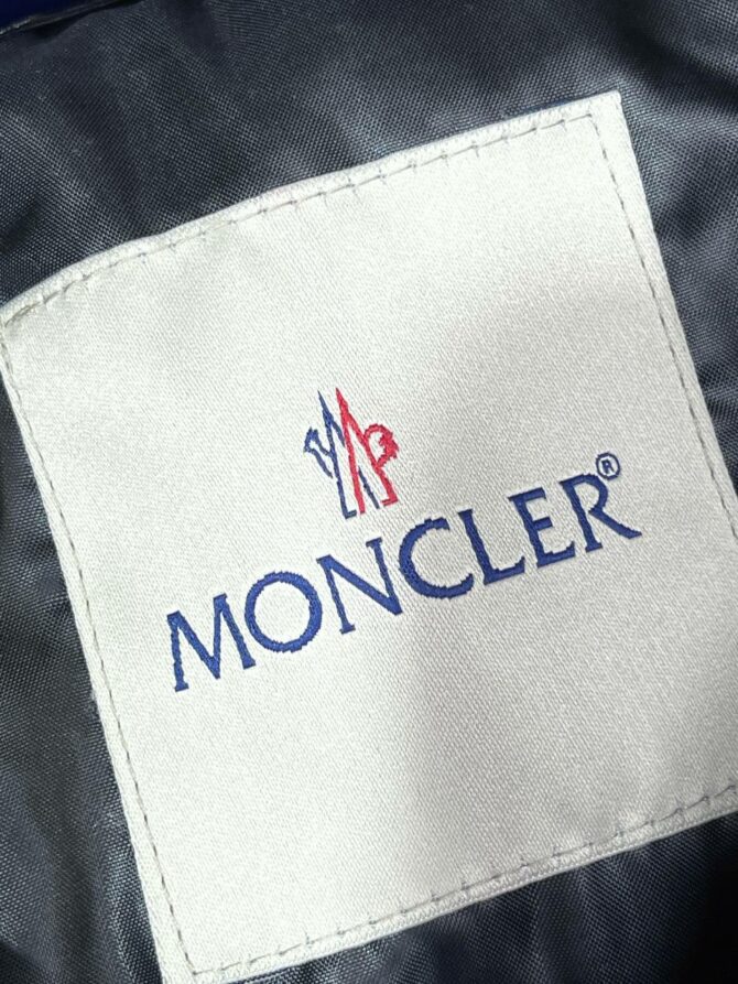 Жилет Moncler — изображение 4