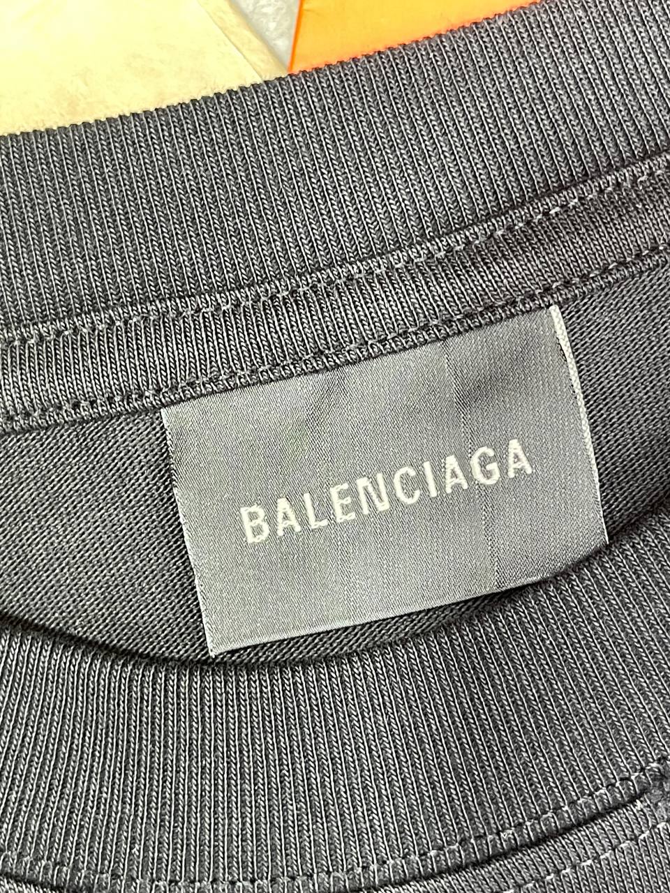 Футболка Balenciaga — фото 4