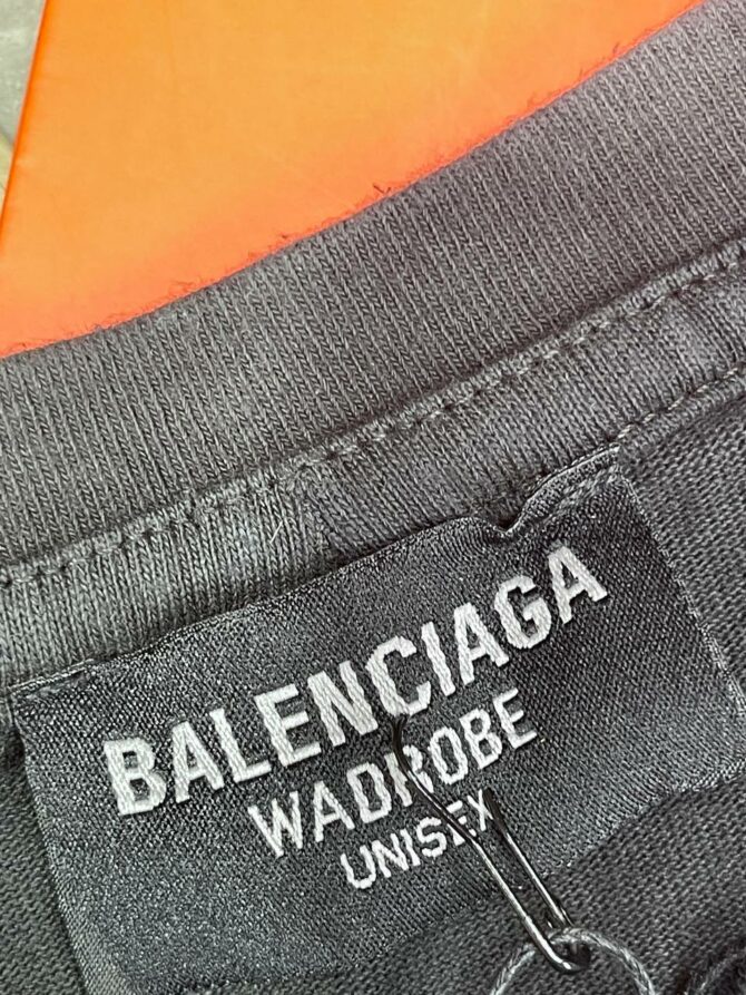 Футболка Balenciaga — изображение 7