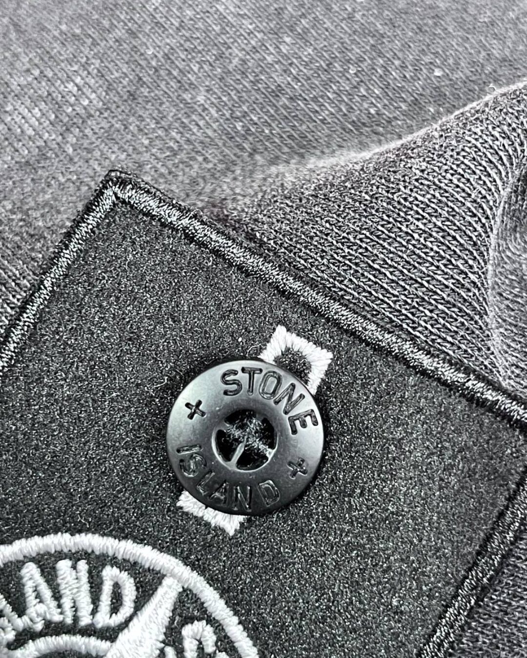 Худи Stone Island — изображение 9