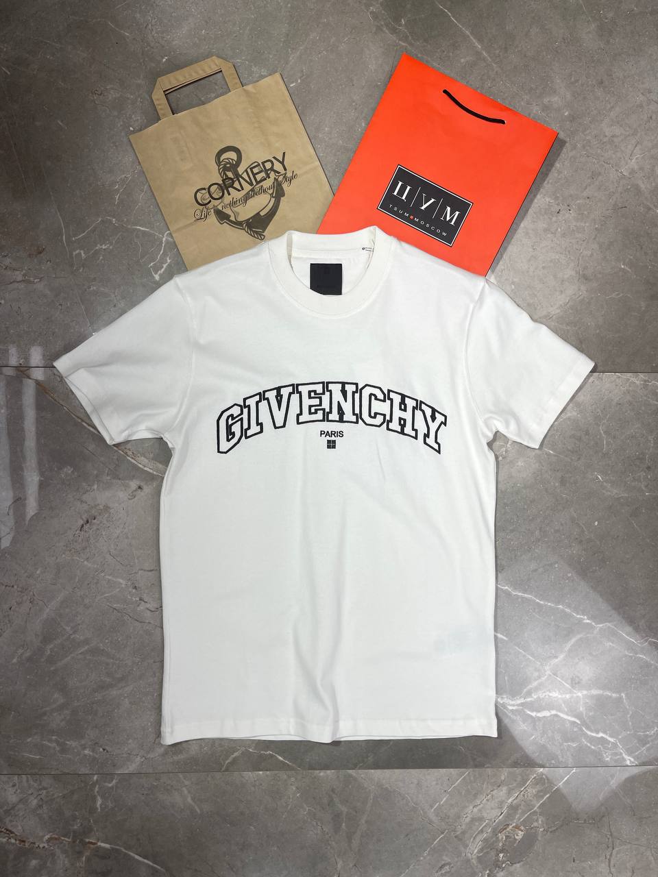 Футболка Givenchy