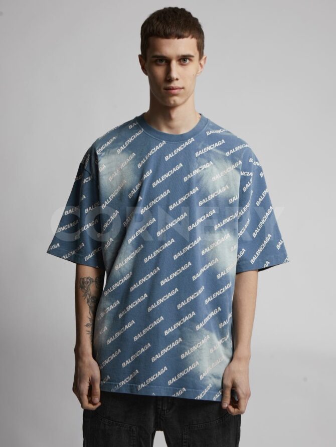 Футболка Balenciaga