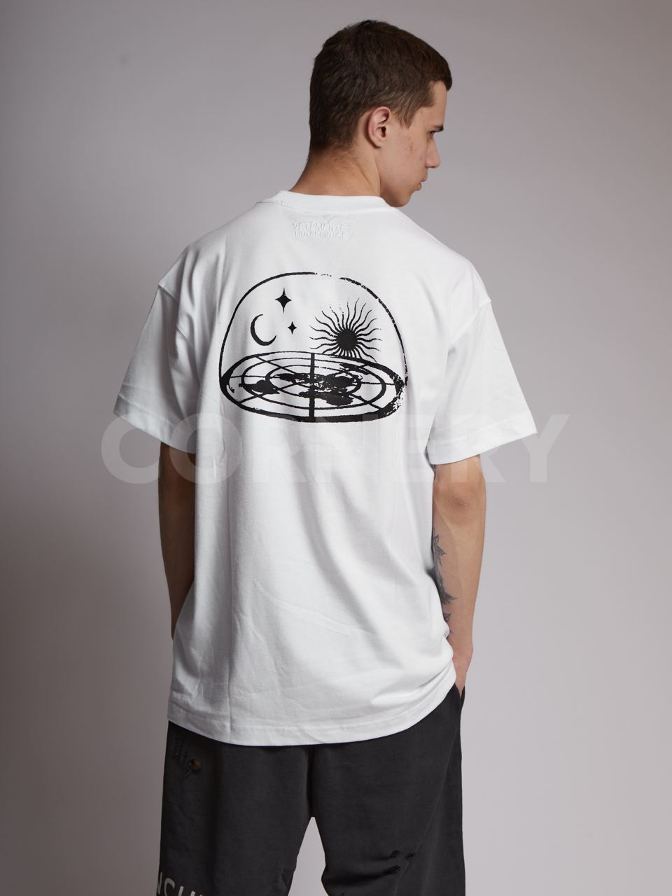 Футболка Vetements Flat Earth — фото 2