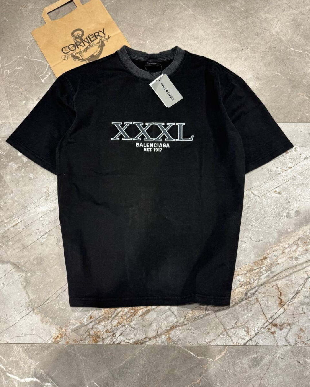 Футболка Balenciaga — изображение 5