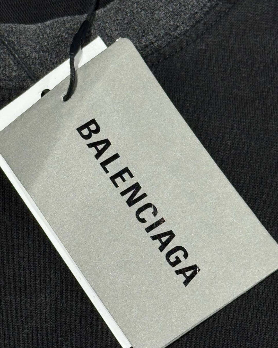 Футболка Balenciaga — изображение 10