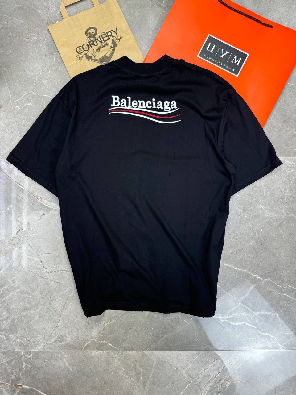 Футболка Balenciaga — фото 6